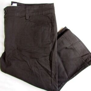 Lee Just Below The Waist Brown Chino Capri Pants Women's Size 14